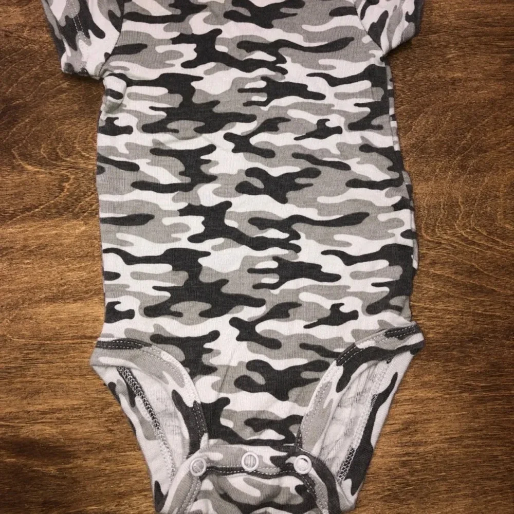 Carter’s 0-3 Months Unisex Camouflage Onesie